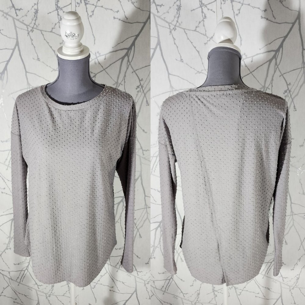 Wilfred Light Gray Swiss Dot Split Back Long Sleeve Tee